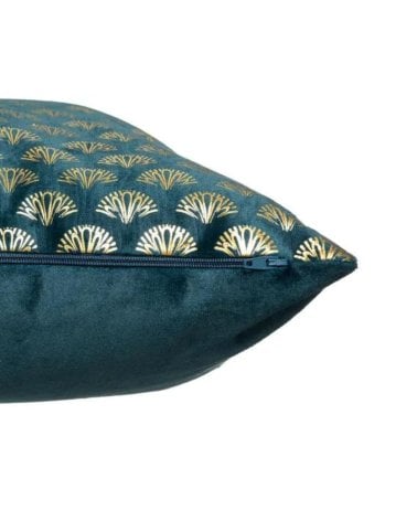 Cojín de Terciopelo con Detalles Dorados