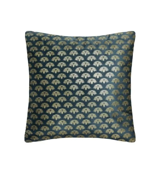 Cojín de Terciopelo con Detalles Dorados