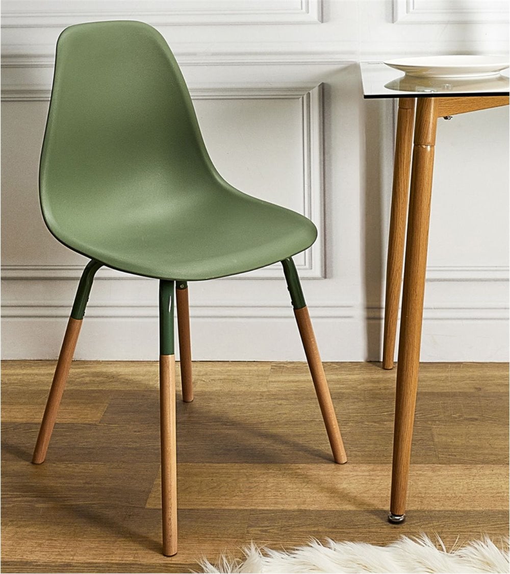 Silla de Comedor de Polipropileno y Madera de Colores Phenix Escandinava