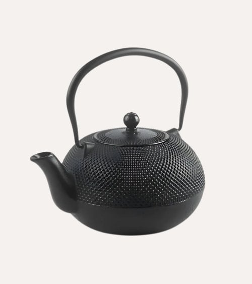 Tetera de Hierro Fundido Negra con Filtro y Asa