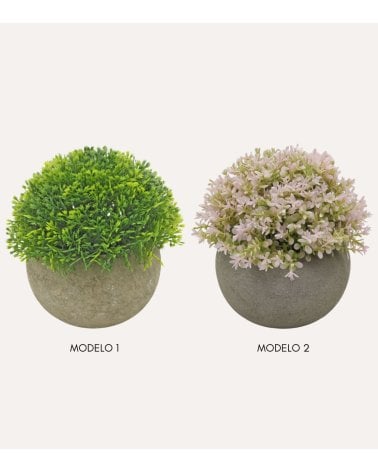 Planta Decorativa en Maceta Circular con Aspecto Realista