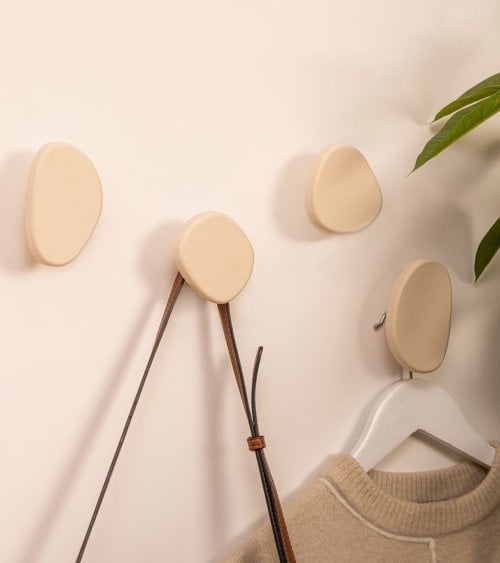 Set de 4 Perchas Karen de MDF
