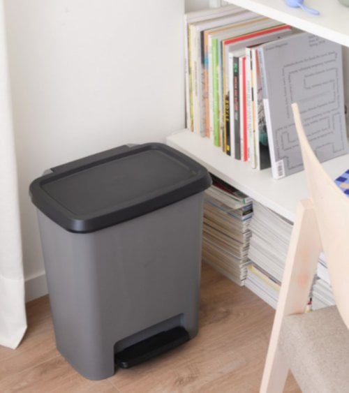 Cubo de Pedal Compatta de Plástico Reciclado