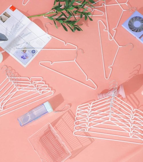 Set de 6 Perchas Antideslizantes de Metal