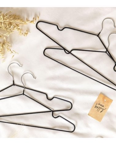 Set de 6 Perchas con Gancho Cromado de Metal