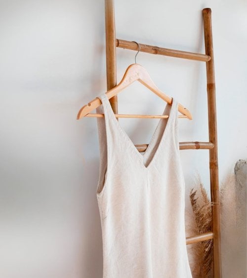 Set de 3 Perchas Básicas de Madera