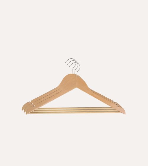 Set de 3 Perchas Básicas de Madera