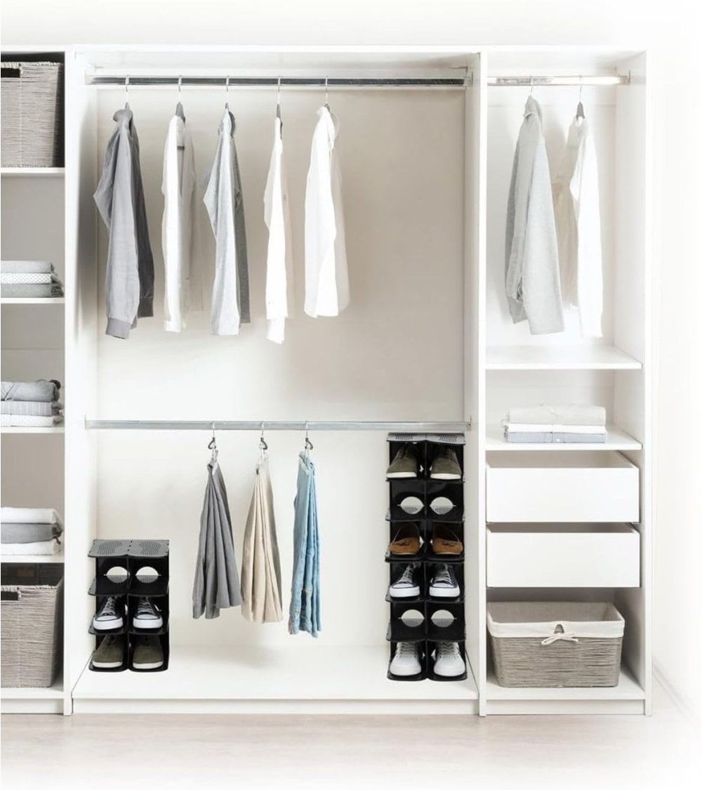 Zapatero Negro de Plástico: Almacena Pares con Estilo y