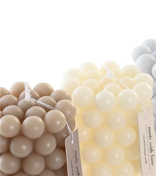 Vela Decorativa con Diseño de Bolas en su Exterior