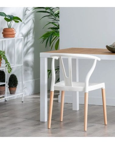 Silla Isa de PP y Madera