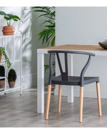 Silla Isa de PP y Madera