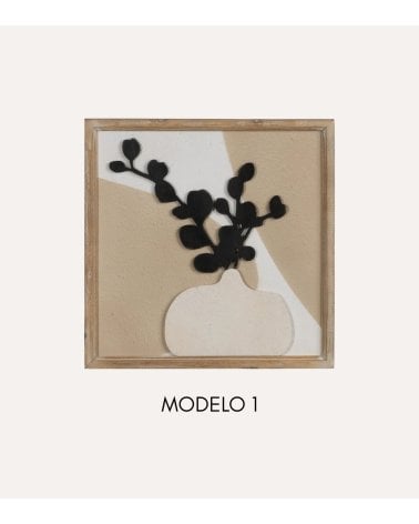 Cuadro con Relieve de Jarrón de Madera