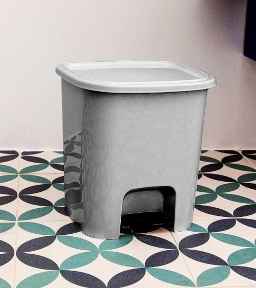 Papelera con Pedal Smart de Plástico