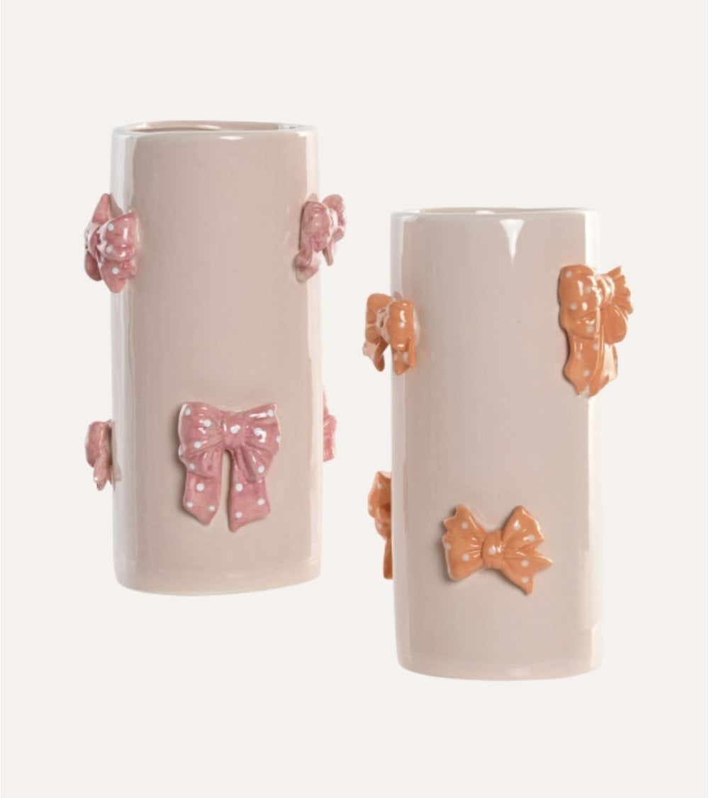 Jarrón con Lazos de Cerámica