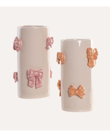 Jarrón con Lazos de Cerámica