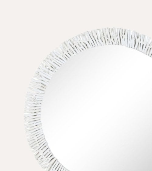 Espejo con Marco de Tronquitos de Madera