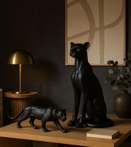 Figura Decorativa Leopardo Cazando de Poliresina