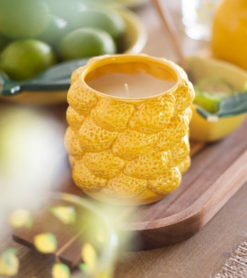 Vela de Limones Amarillos en Base de Cerámica