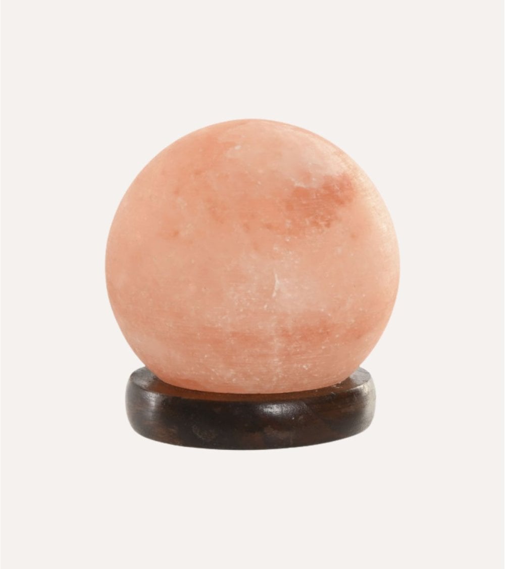 Lámpara de Mesa Bola de Sal del Himalaya y Madera de Acacia