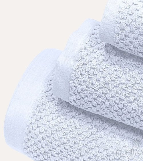 Toalla Onyx de 100% Algodón Peinado