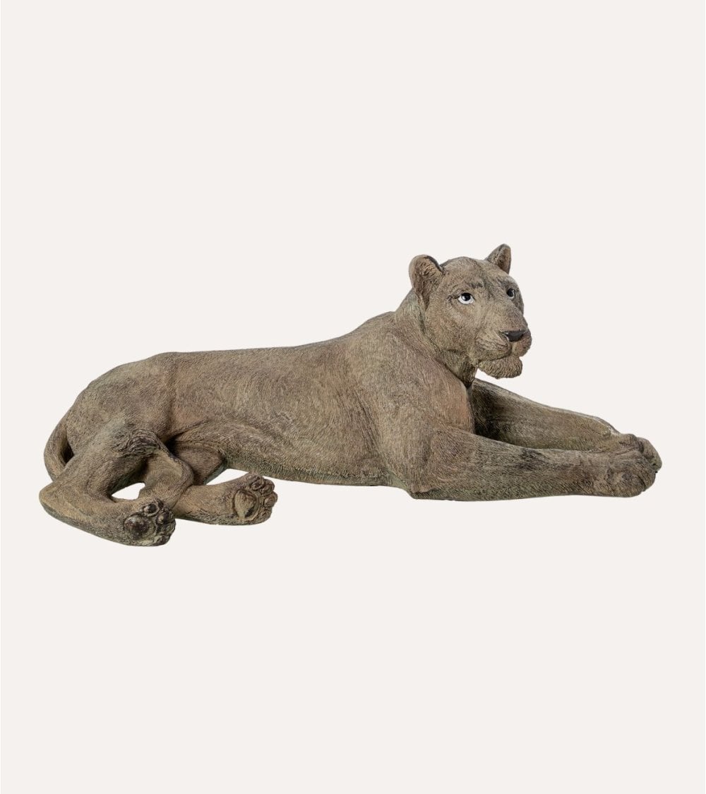 Figura Decorativa Leona Tumbada de Resina
