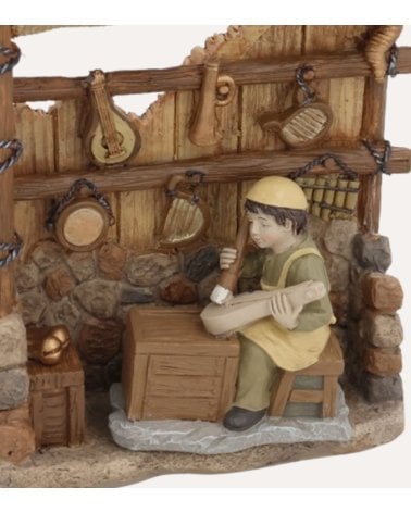 Figura de Lutier en Taller para Belén Navideño