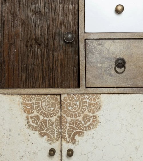 Aparador Koval con 3 Puertas y 4 Cajones de Madera