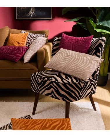 Sillón Chiara Estilo Cebra de Chenilla y Madera de Pino