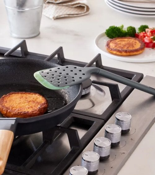 Espátula de Cocina Ranurada Essential Antirayaduras