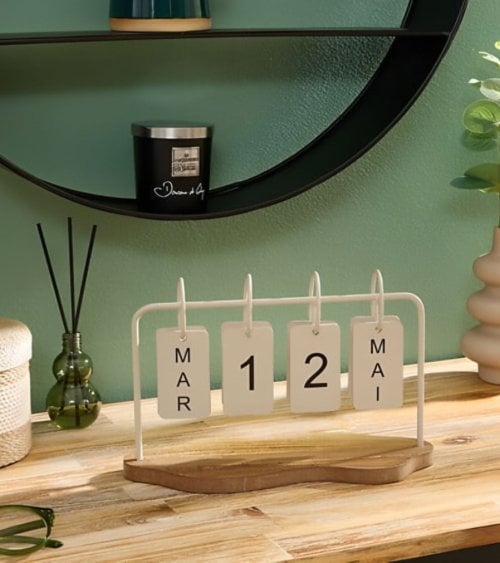 Calendario Decorativo Fred de Acero y MDF