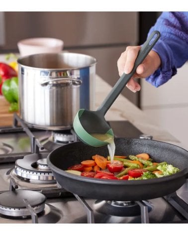 Cucharón para Sopa de Silicona Antirayaduras de Lekue-5