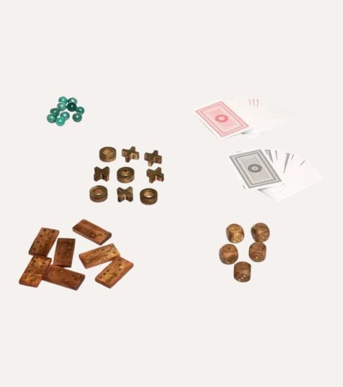 Caja Multijuego Inés con Cartas, Dominó, Canicas y Dados