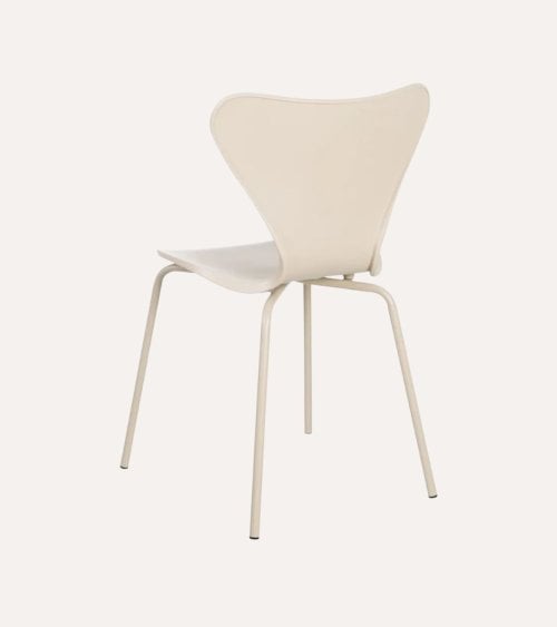 Silla Nórdica de Polipropileno y Patas de Metal