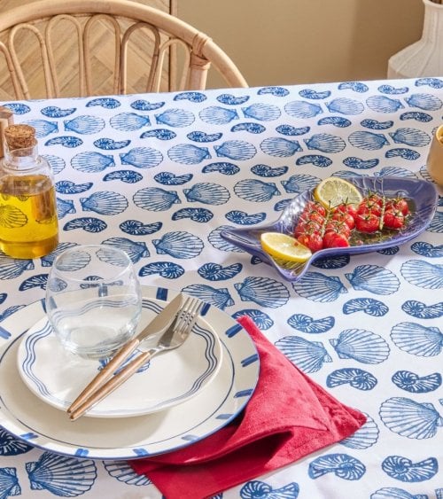 Mantel Antimanchas Ocenia con Conchas de Mar de Poliéster