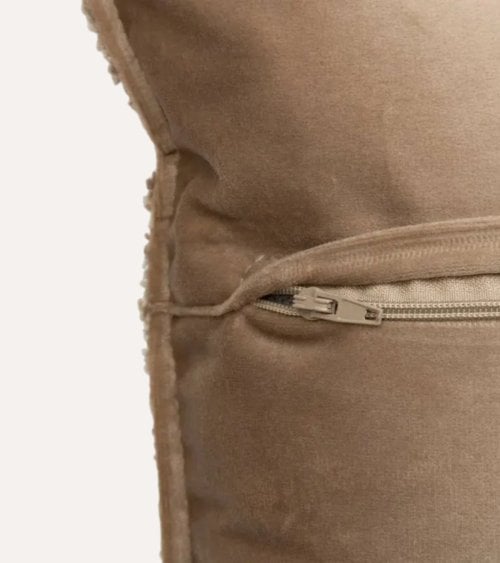 Cojín Rectangular Saona con Borreguillo de Poliéster