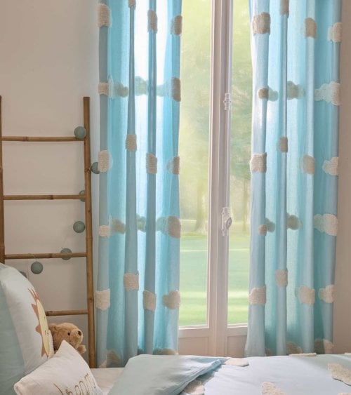 Cortina Infantil Cielo y Nubes con Bordado Tufting de Algodón