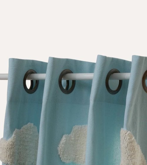 Cortina Infantil Cielo y Nubes con Bordado Tufting de Algodón