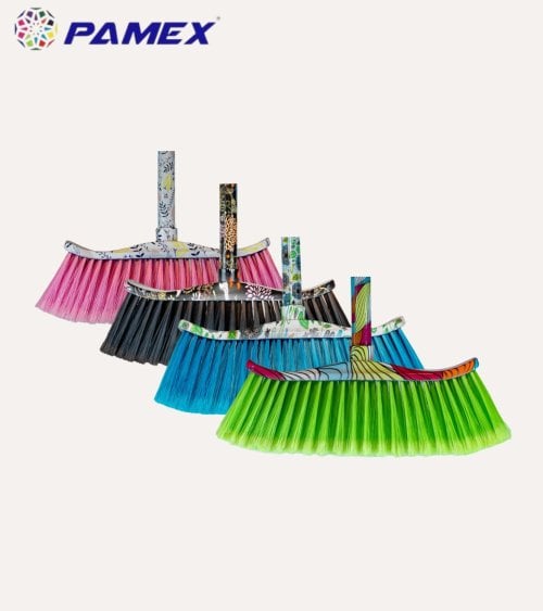 Escoba Decorada Sande con Palo de Metal y Plástico