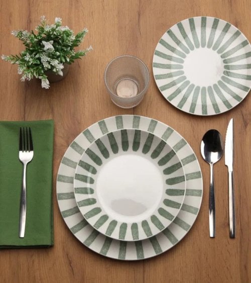 Vajilla de 18 Piezas Jungle A Rayas de Porcelana