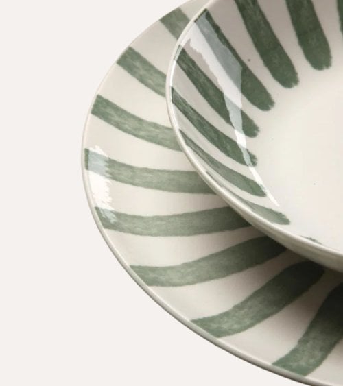 Vajilla de 18 Piezas Jungle A Rayas de Porcelana