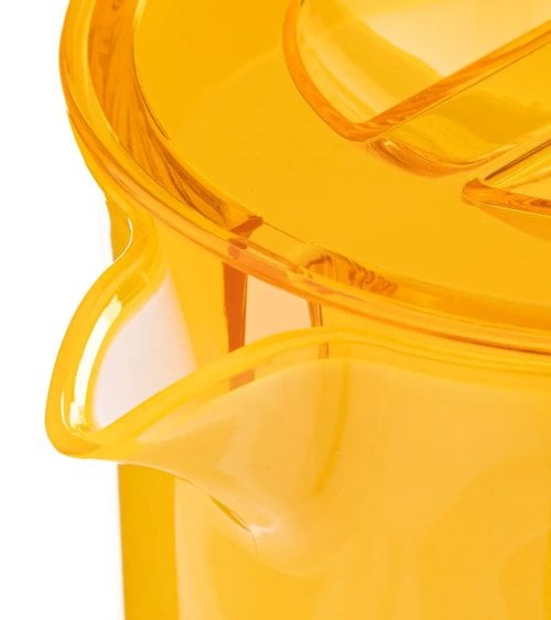 Jarra de Pláticos de 2 Litros en Varios Colores