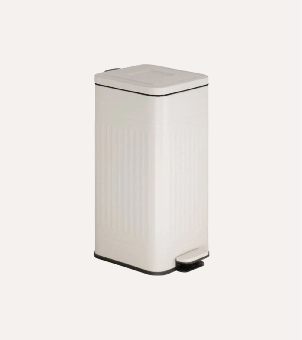 Cubo de Basura Nova con Tapa de Acero