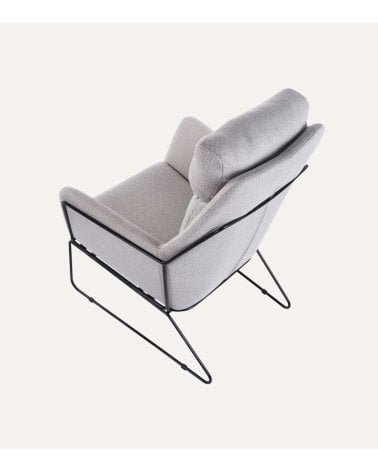 Sillón Sintra con Respaldo Alto y Estructura Metálica
