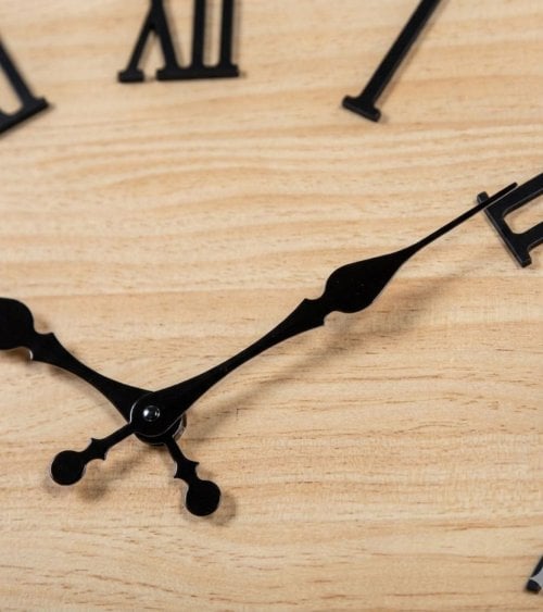 Reloj de Pared Números Romanos de Metal