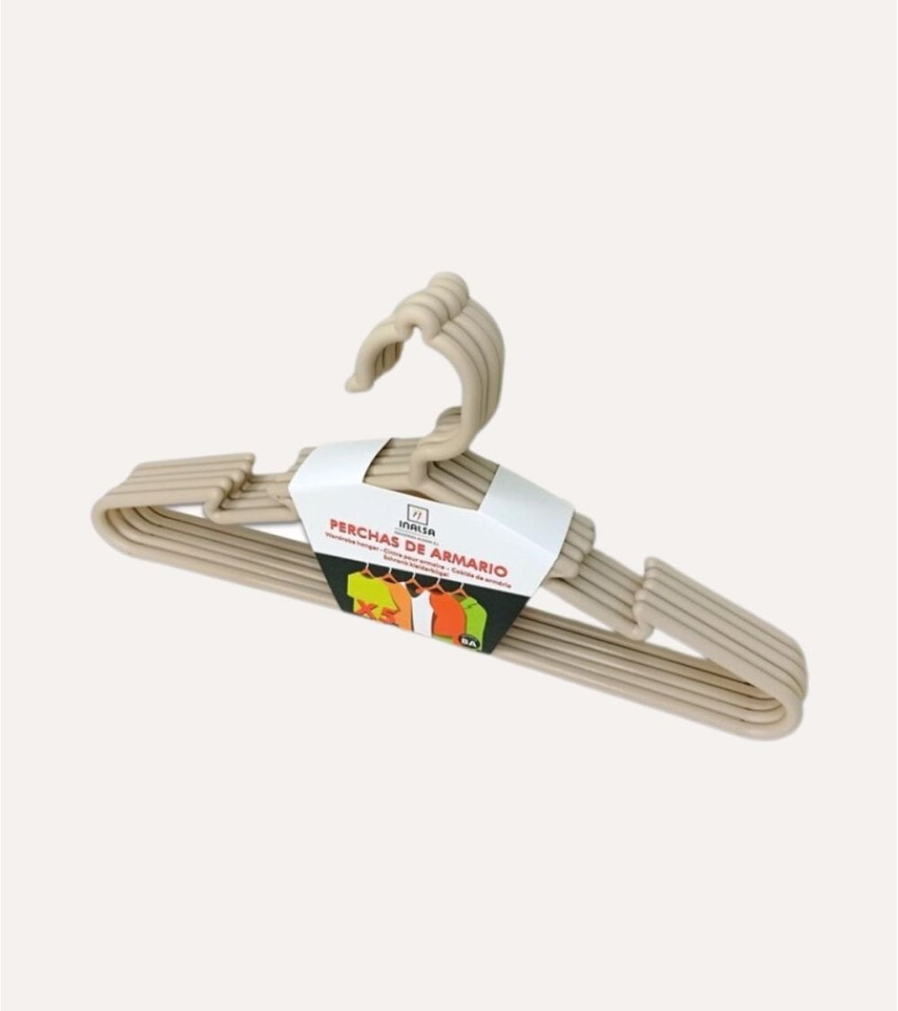 Set de 5 perchas con Endidura para Tirantes de Plástico