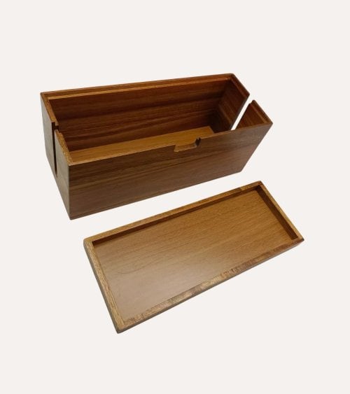 Organizador para Cables y Enchufes Sea Side de Acacia