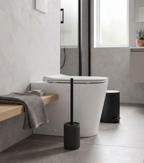 Escobilla para Baño Onyx de Poliresina