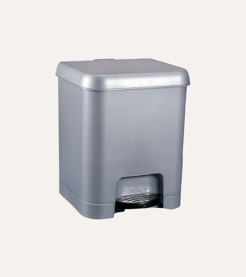 Cubo Básico con Pedal de Plástico